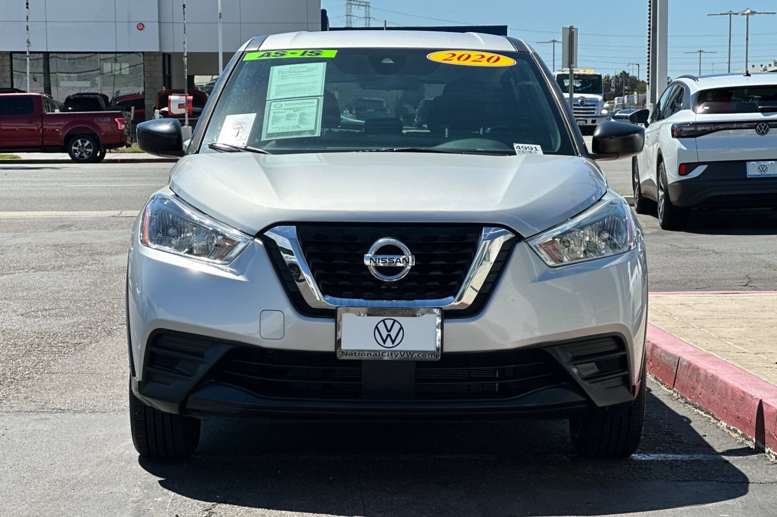 Used 2020 Nissan Kicks S FWD image 9