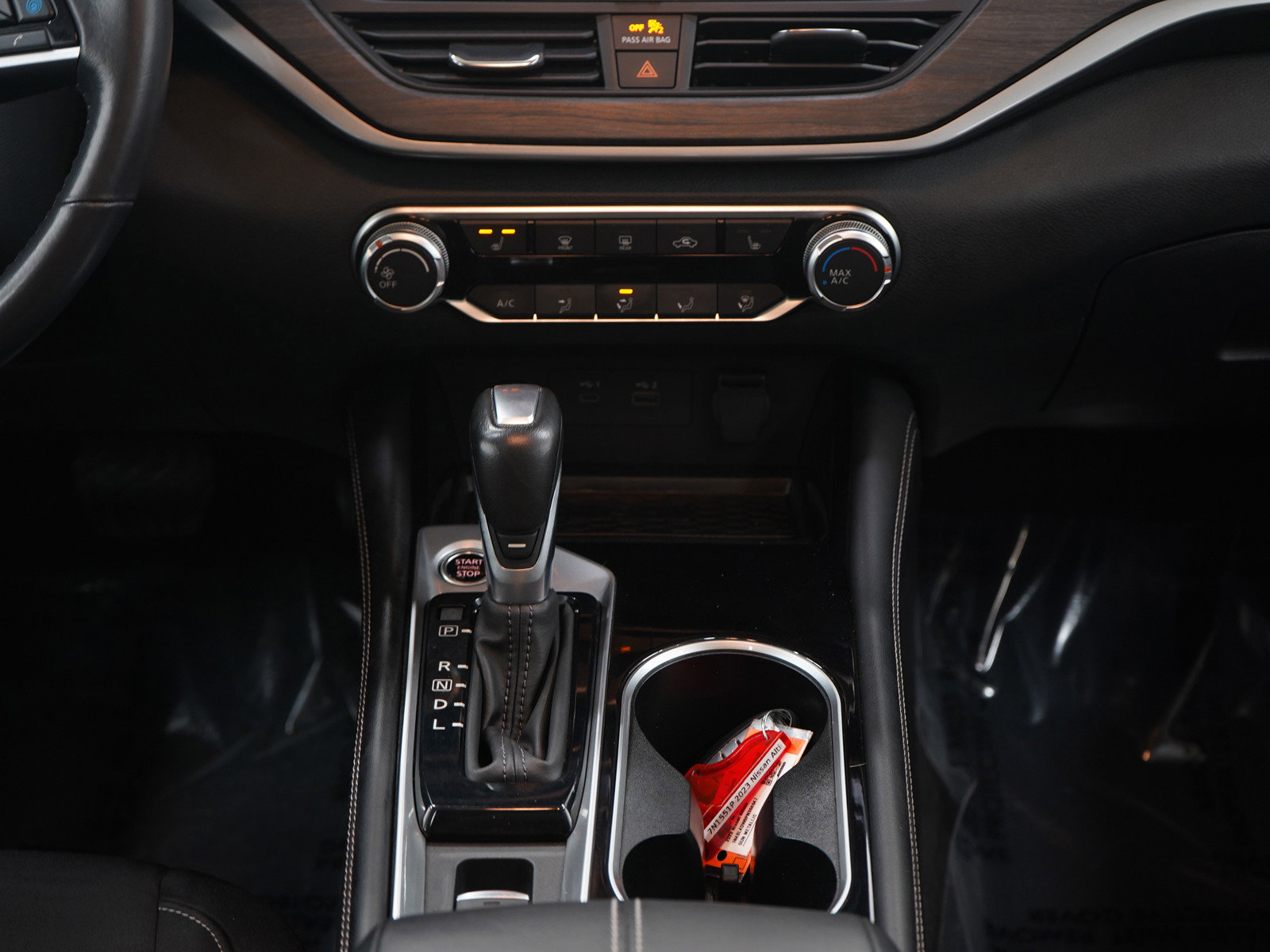 Used 2023 Nissan Altima 2.5 SV w/ SV Premium Package image 14