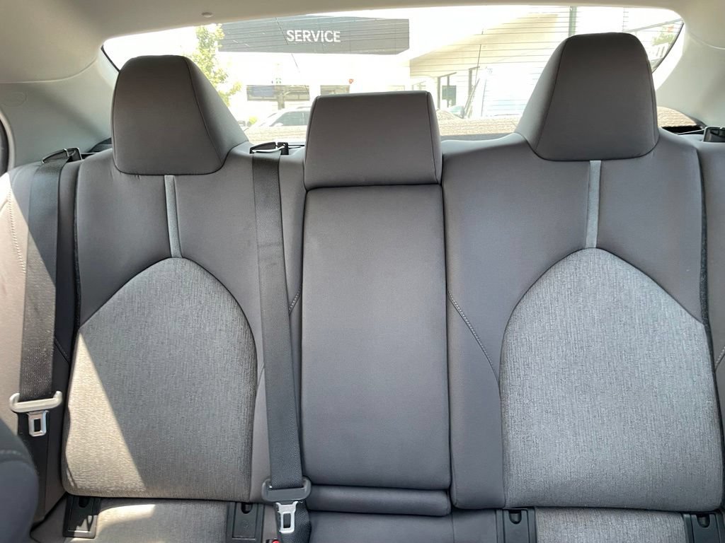 Used 2022 Toyota Camry LE FWD image 21