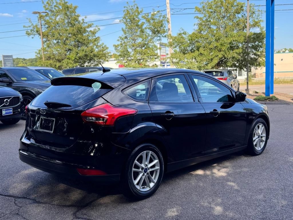 Used 2016 Ford Focus SE FWD image 6