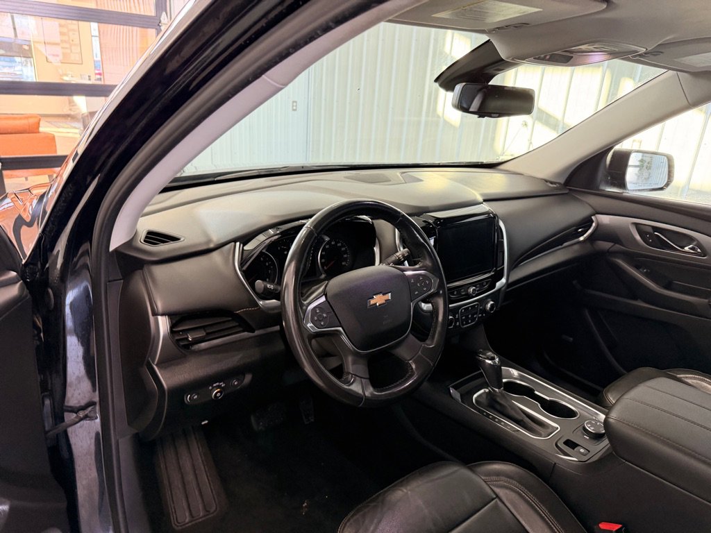 Used 2019 Chevrolet Traverse RS image 9