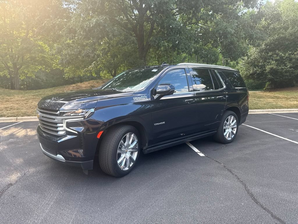Used 2023 Chevrolet Tahoe High Country AWD/4WD image 3