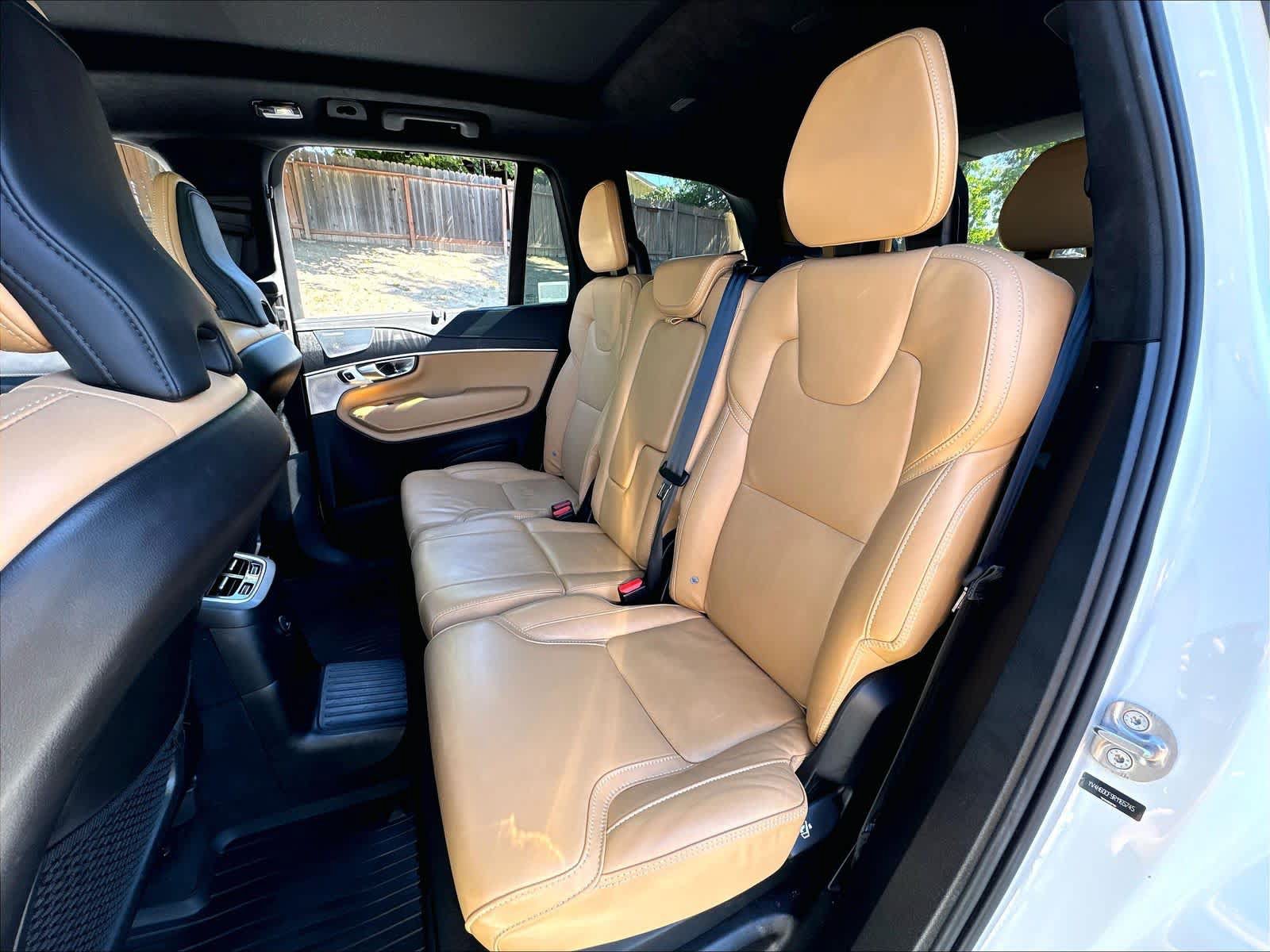 Used 2024 Volvo XC90 T8 Ultimate w/ Lounge Package AWD/4WD image 29