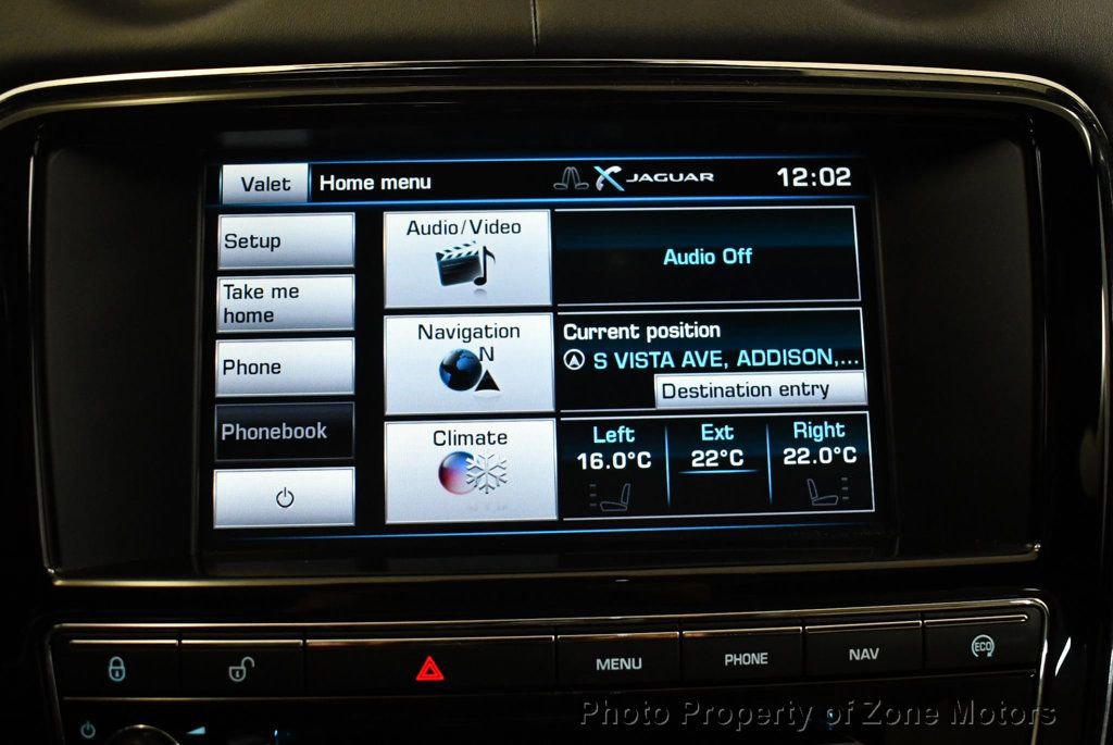 Used 2015 Jaguar XJ image 43