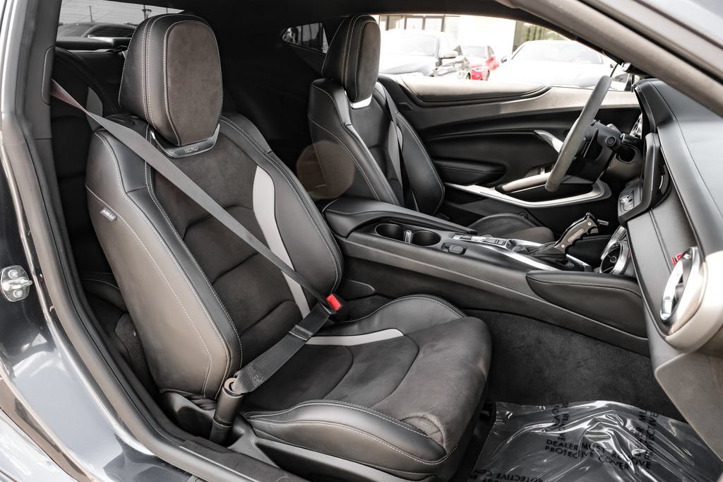 Used 2023 Chevrolet Camaro SS RWD image 32
