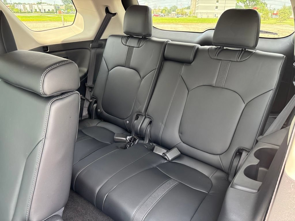 Used 2025 Honda Pilot EX-L image 15