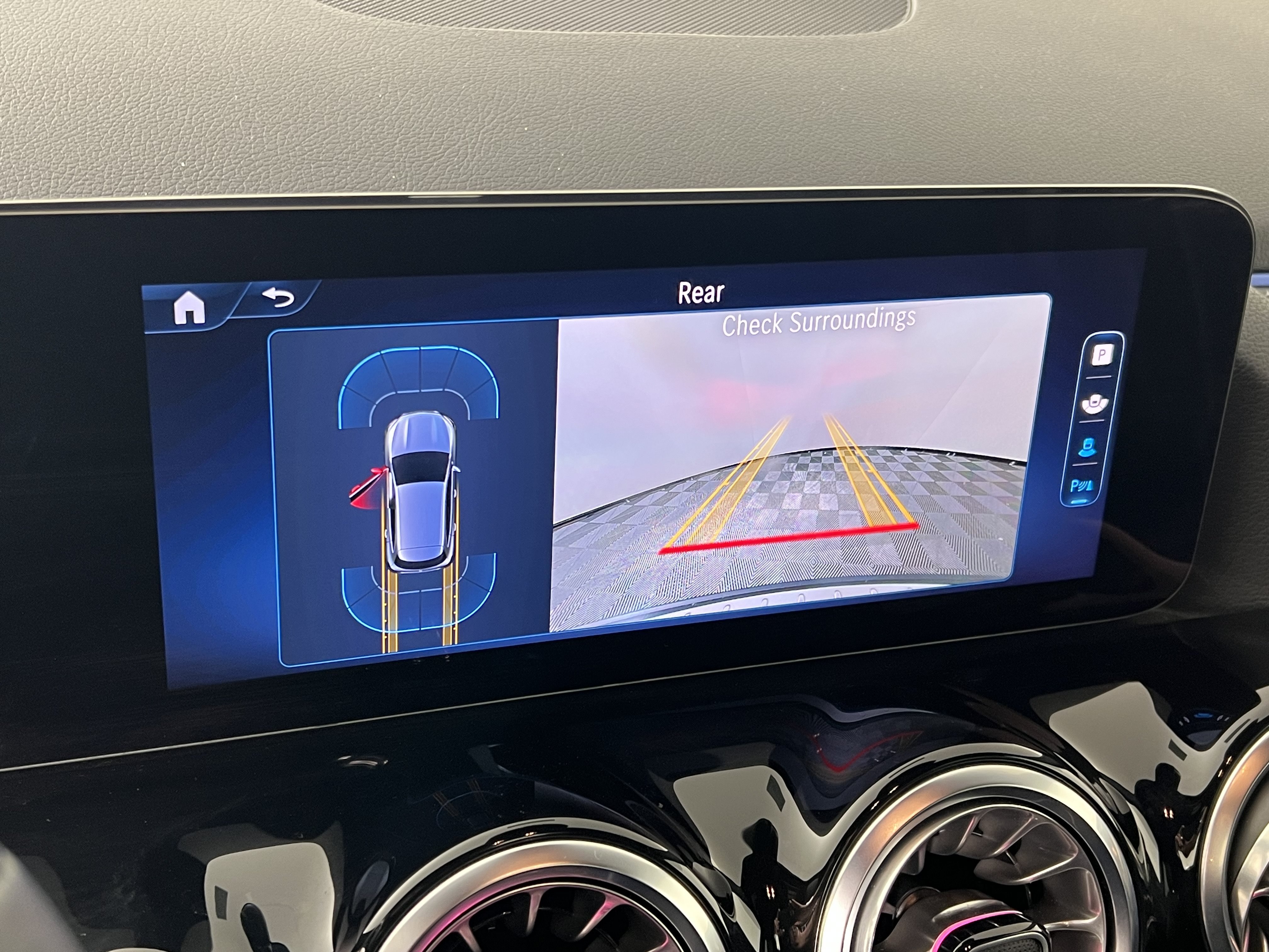 Certified 2025 Mercedes-Benz GLA 250 4MATIC image 30