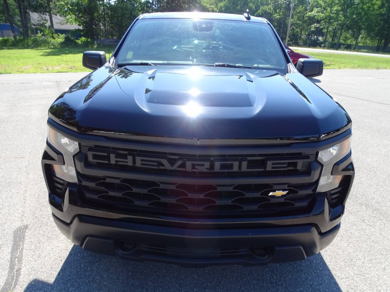 Used 2024 Chevrolet Silverado 1500 4x4 Crew Cab w/ Z71 w/ WT Value Package image 3