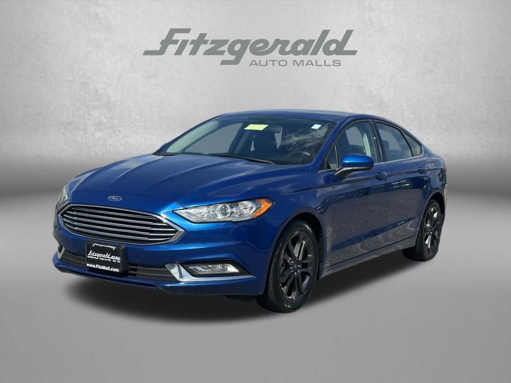 Used 2018 Ford Fusion SE w/ Equipment Group 201A FWD image 2