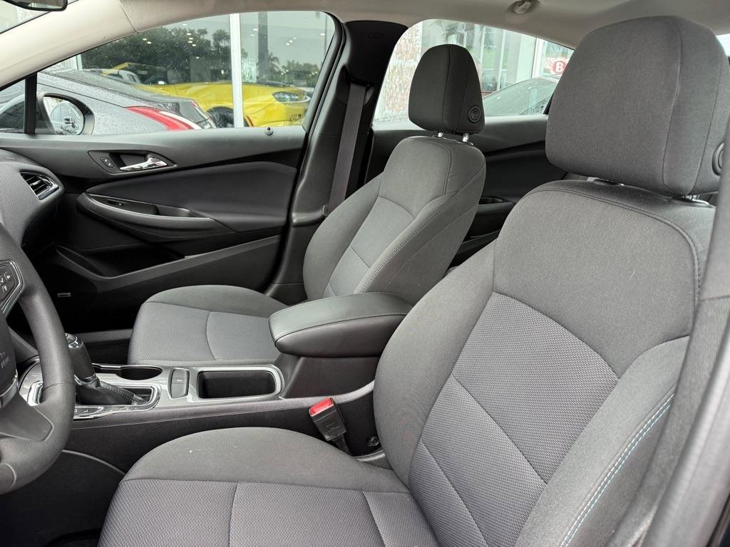 Used 2017 Chevrolet Cruze LT w/ Sun And Sound Package image 25