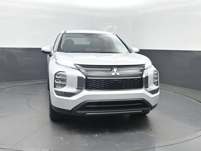 New 2026 Mitsubishi Outlander ES FWD image 29