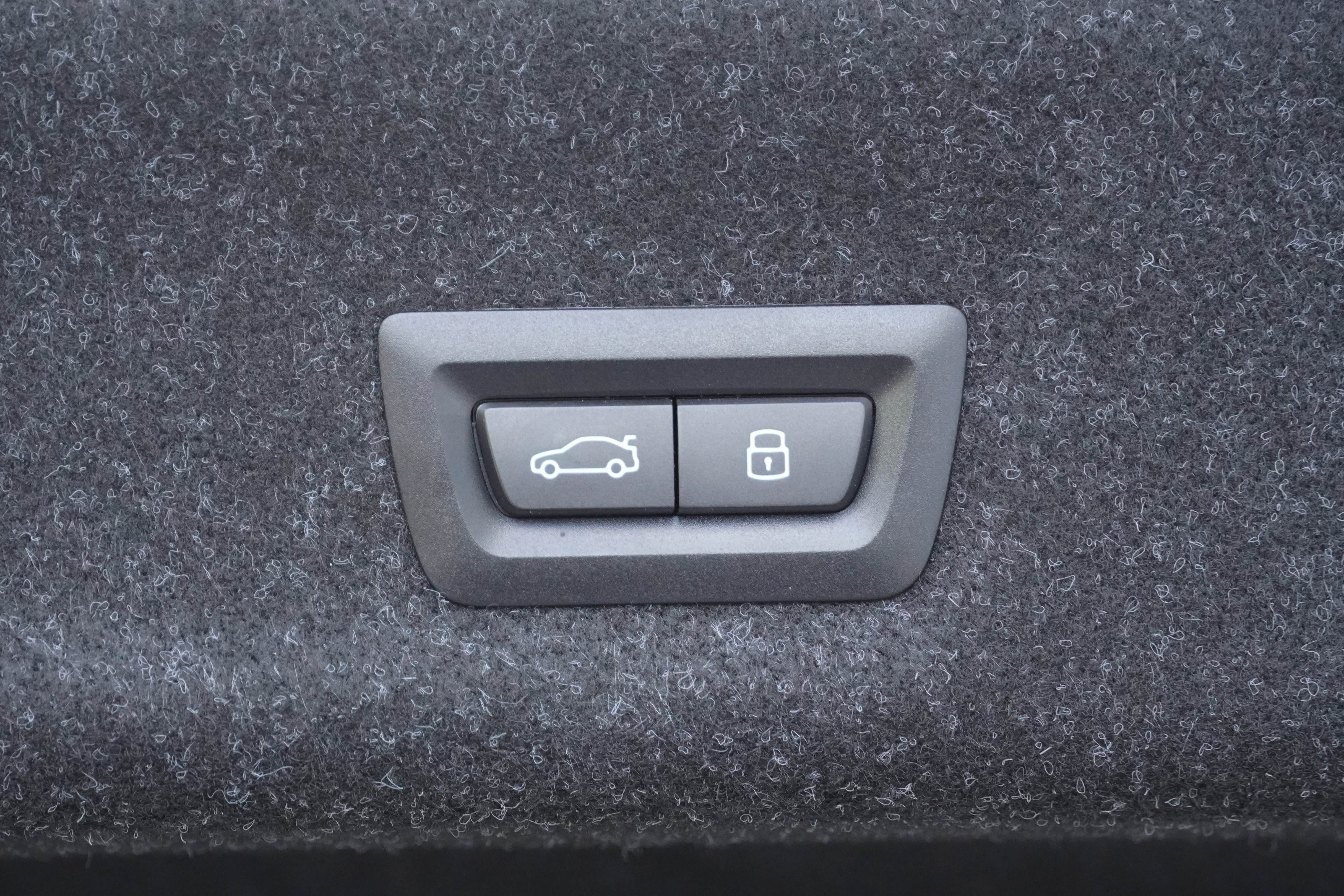 Used 2025 BMW 330i Sedan RWD image 37