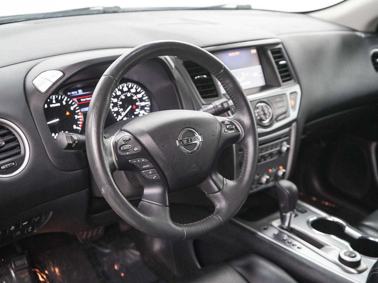 Used 2017 Nissan Pathfinder SL AWD/4WD image 21