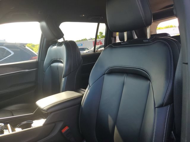 Used 2024 Jeep Grand Cherokee Limited AWD/4WD image 12