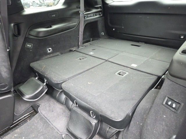 Used 2025 Jeep Grand Cherokee L Overland w/ Advanced Protech Group III image 14