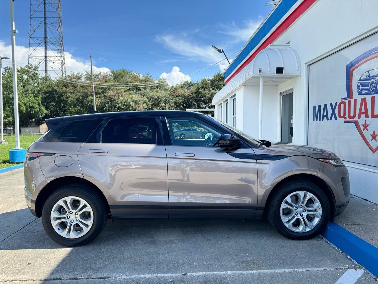 Used 2020 Land Rover Range Rover Evoque S AWD/4WD image 29