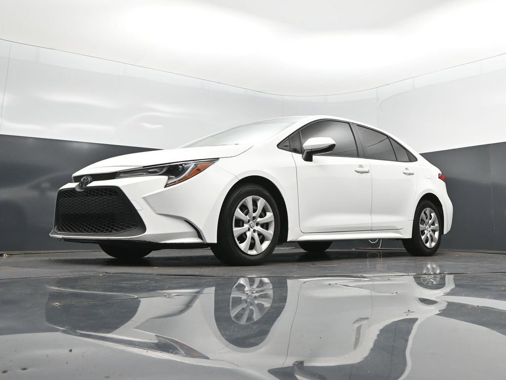 Used 2022 Toyota Corolla LE FWD image 39