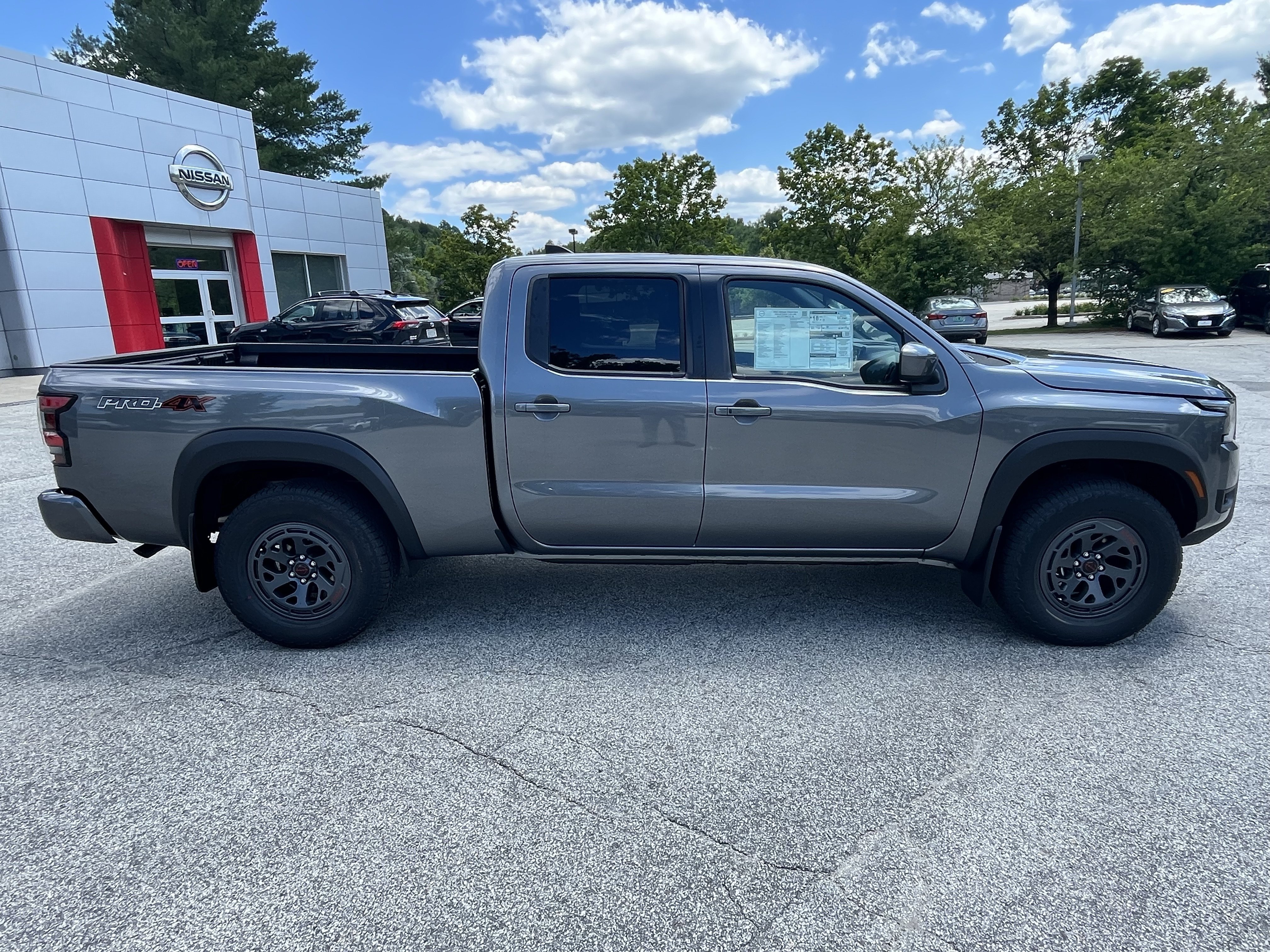 New 2026 Nissan Frontier PRO-4X w/ Tow Package AWD/4WD image 8