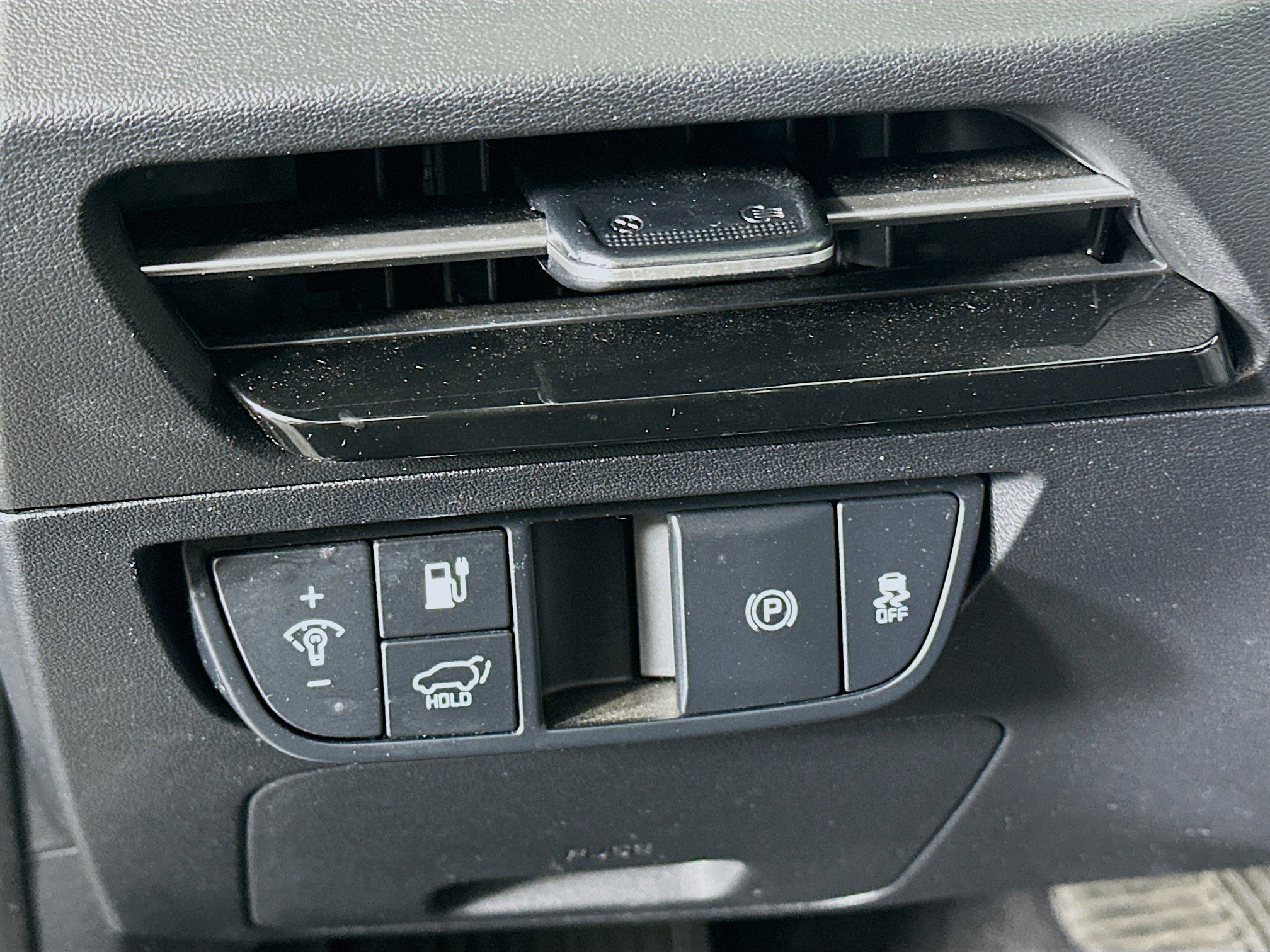 Used 2024 Kia EV6 Wind w/ Wind Technology Package image 17