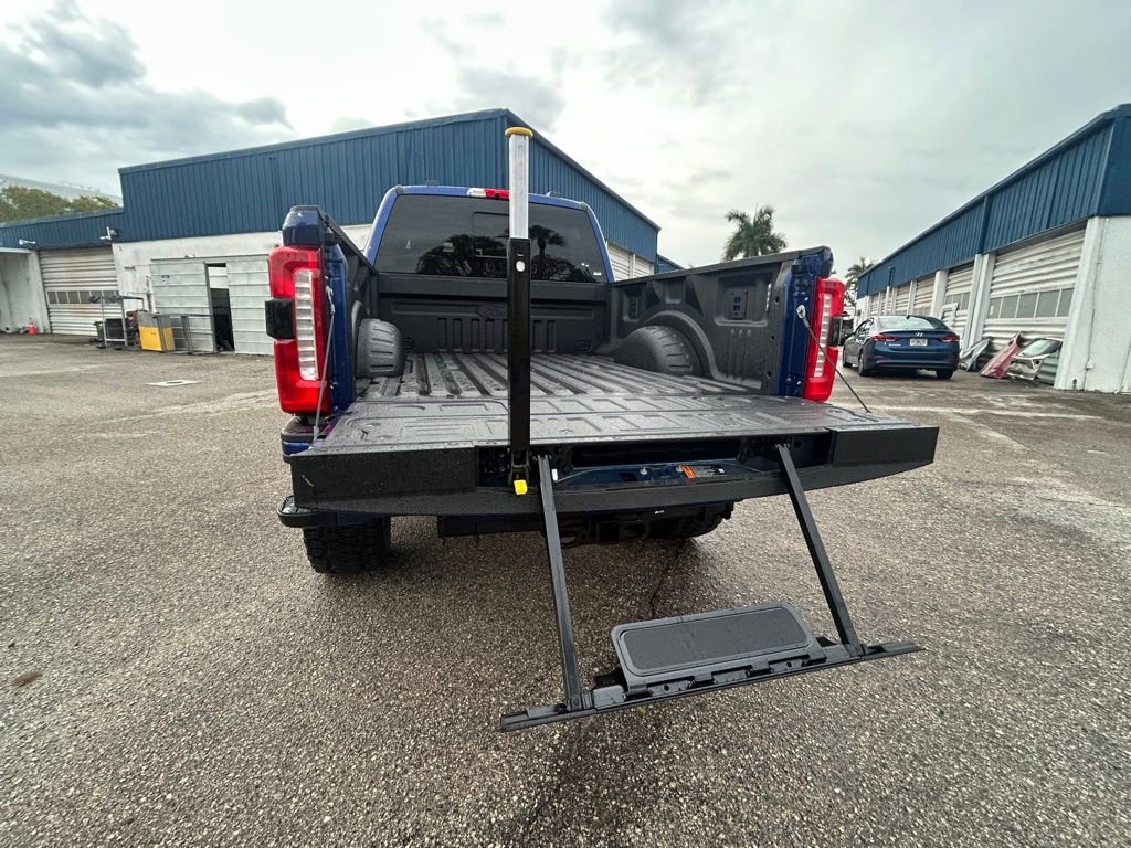 New 2026 Ford F250 Lariat w/ Black Appearance Package image 36