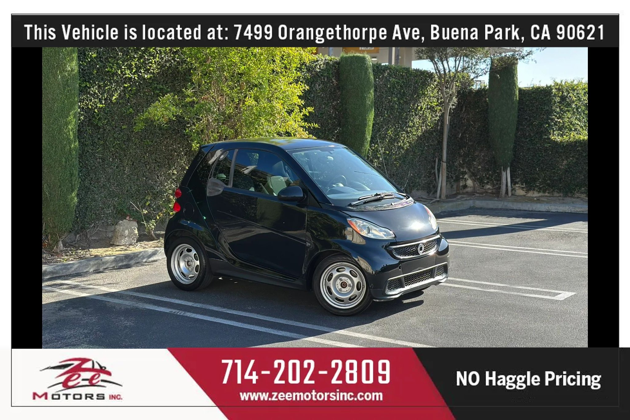Used 2014 smart fortwo pure RWD image 2