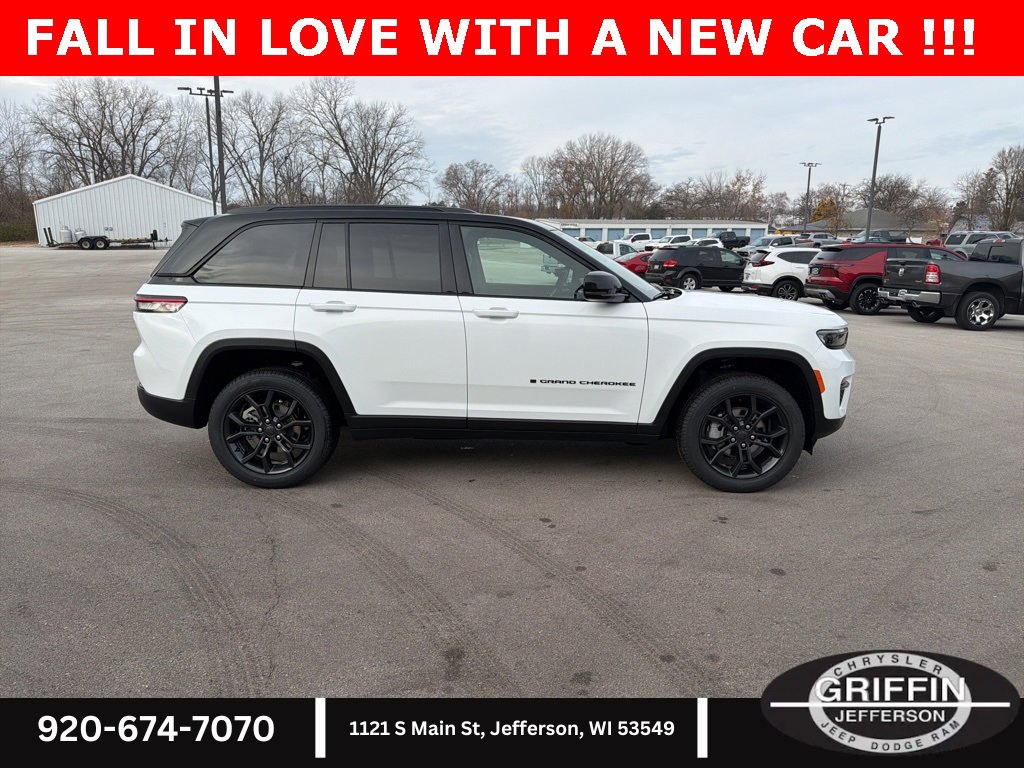 New 2025 Jeep Grand Cherokee Limited w/ Trailer Tow Package image 6