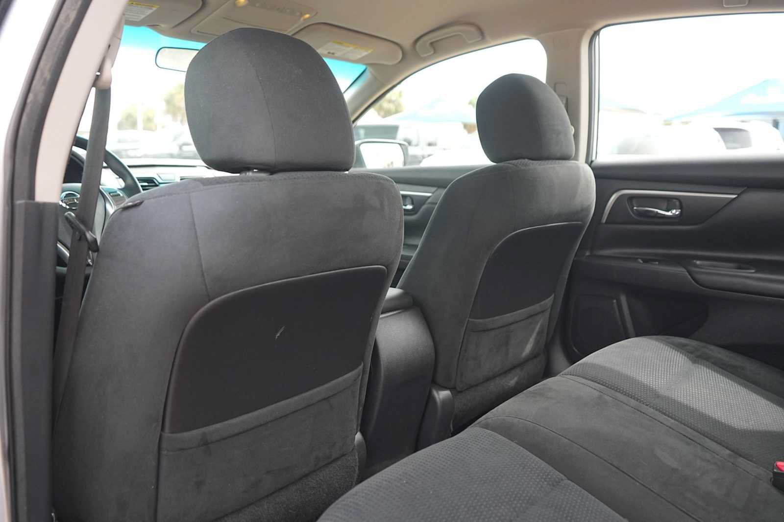 Used 2015 Nissan Altima 2.5 S w/ Power Driver Seat Package FWD image 13