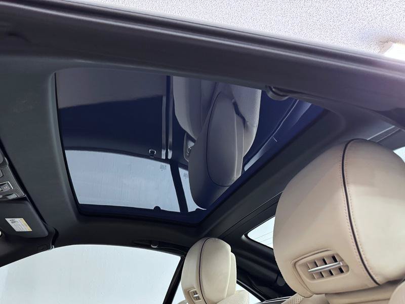 Used 2015 Mercedes-Benz SL 400 image 16