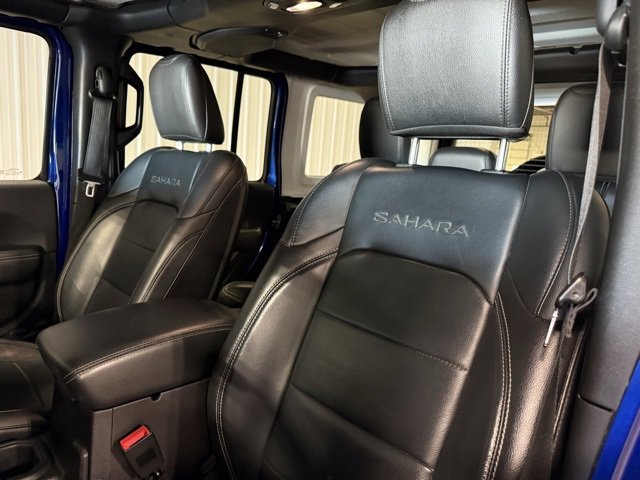 Used 2018 Jeep Wrangler Unlimited Sahara w/ Dual Top Group image 9