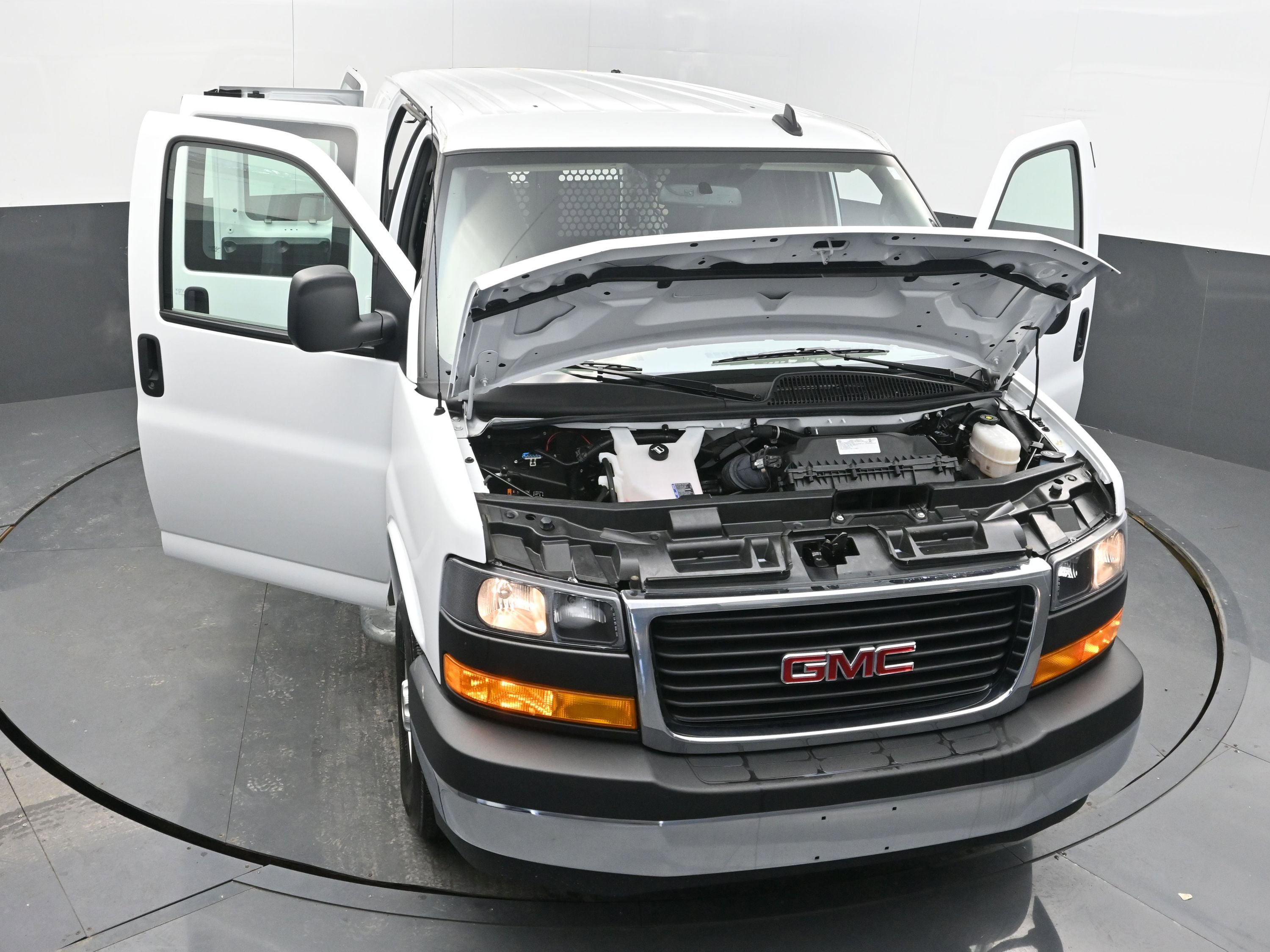 Used 2024 GMC Savana 2500 w/ Driver Convenience Package image 39