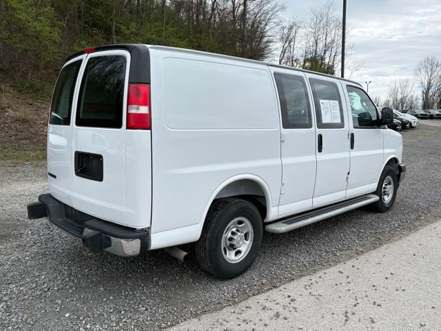 Used 2024 Chevrolet Express 2500 w/ Driver Convenience Package image 7