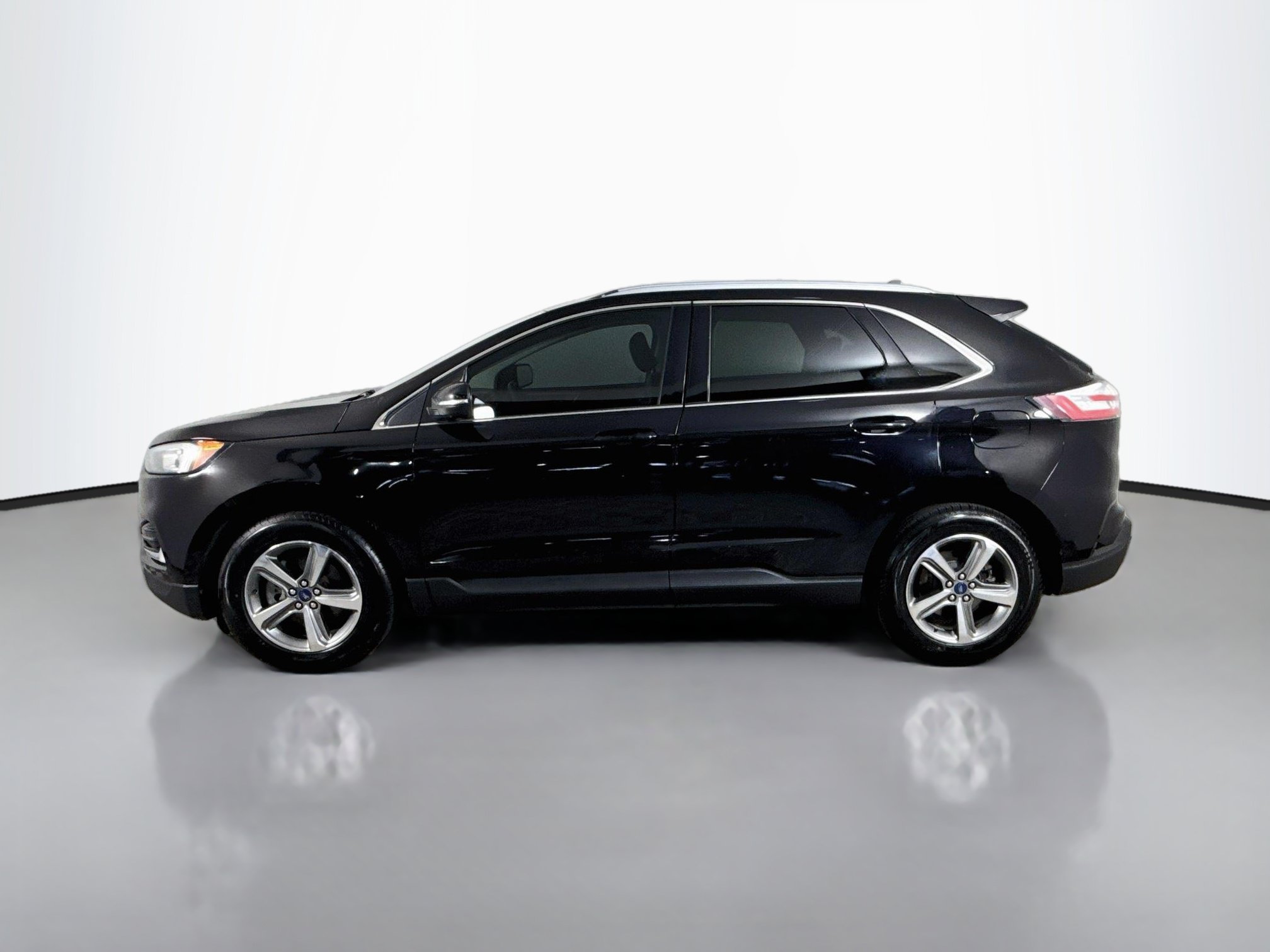 Used 2020 Ford Edge SEL w/ Convenience Package FWD image 6