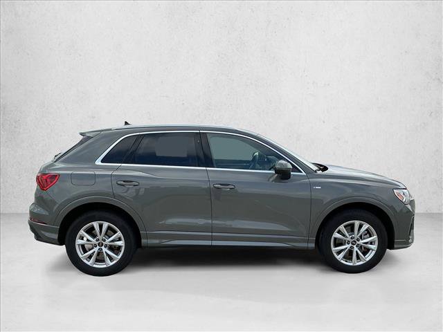 Certified 2025 Audi Q3 2.0T Premium w/ Convenience Package image 4