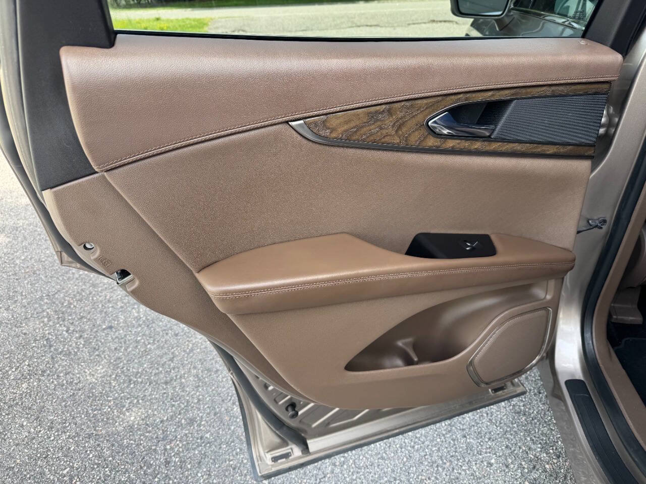 Used 2018 Lincoln MKX Reserve w/ Lincoln MKX Climate Package FWD image 40
