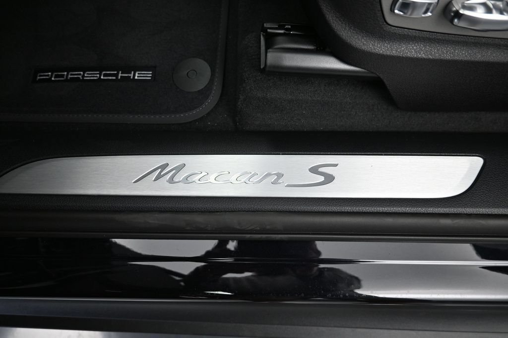 New 2026 Porsche Macan S AWD/4WD image 12