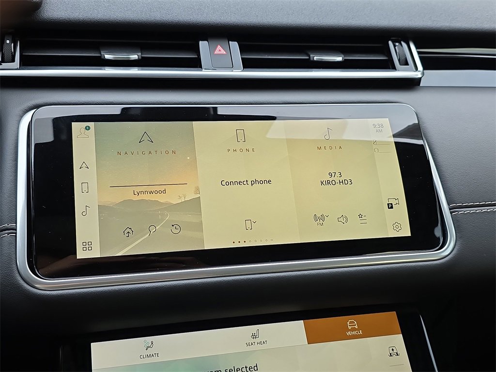 Used 2023 Land Rover Range Rover Velar HST image 24