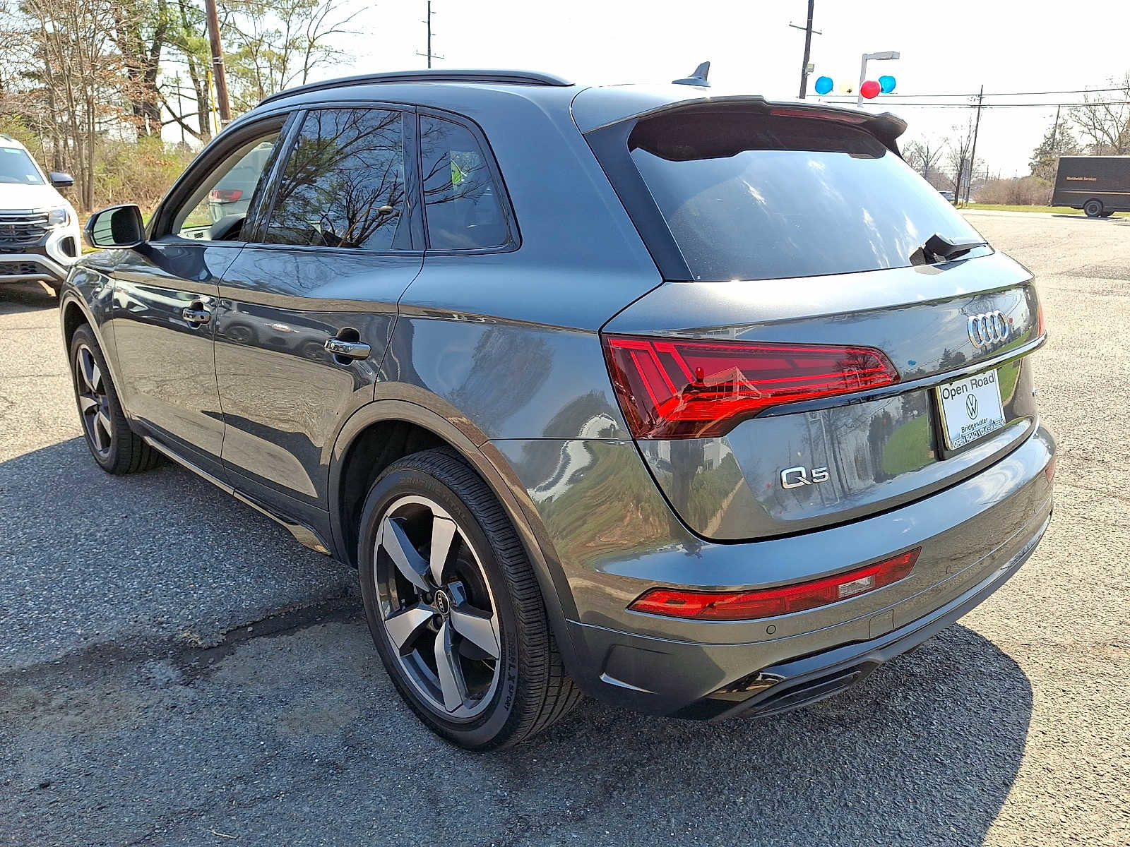 Used 2022 Audi Q5 2.0T Premium Plus w/ Premium Plus Package image 4