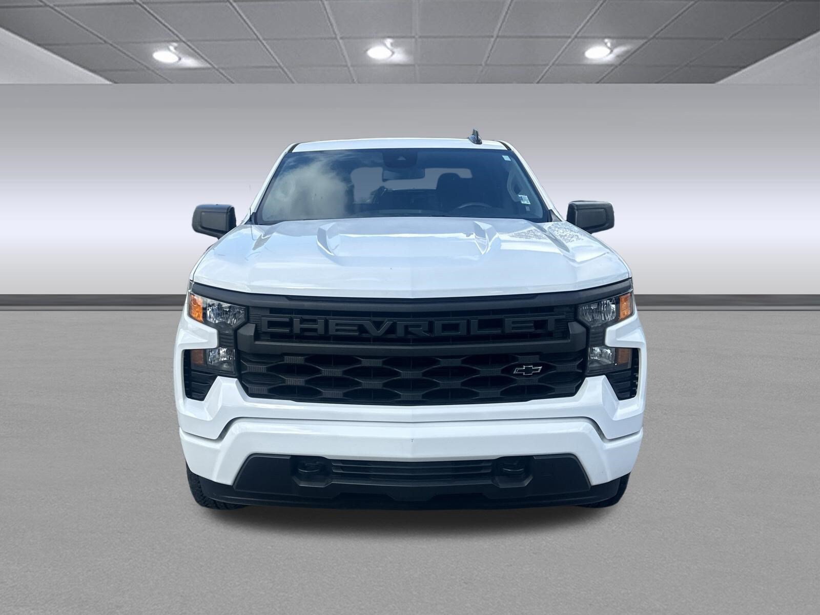 Used 2024 Chevrolet Silverado 1500 Custom w/ Turbomax Blackout Package RWD image 8