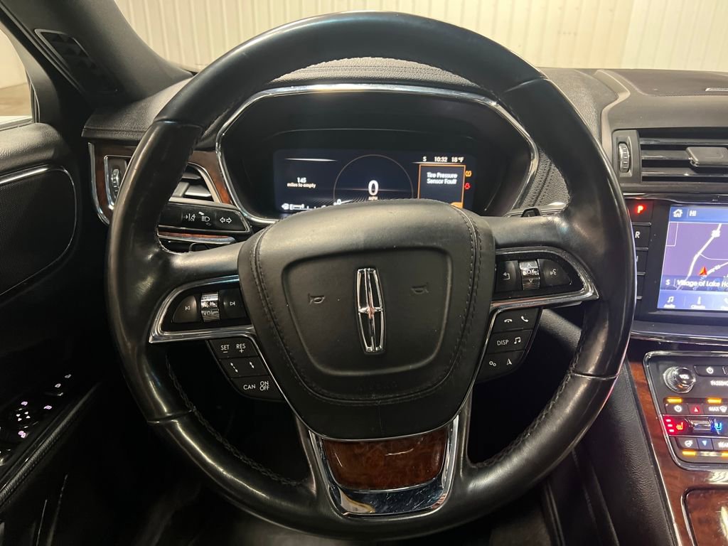 Used 2019 Lincoln Continental Select w/ Continental Climate Package image 14