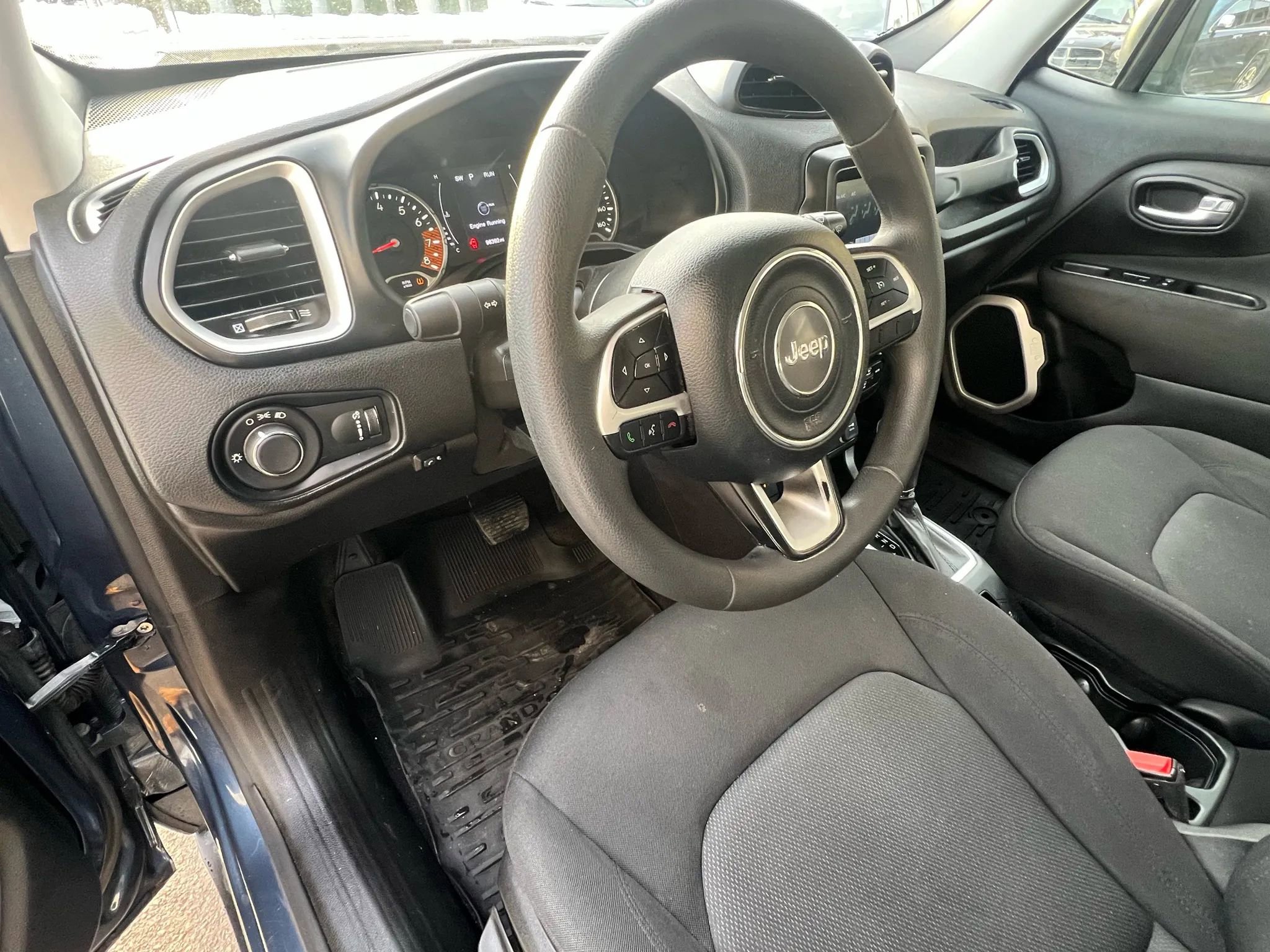 Used 2021 Jeep Renegade Sport image 25