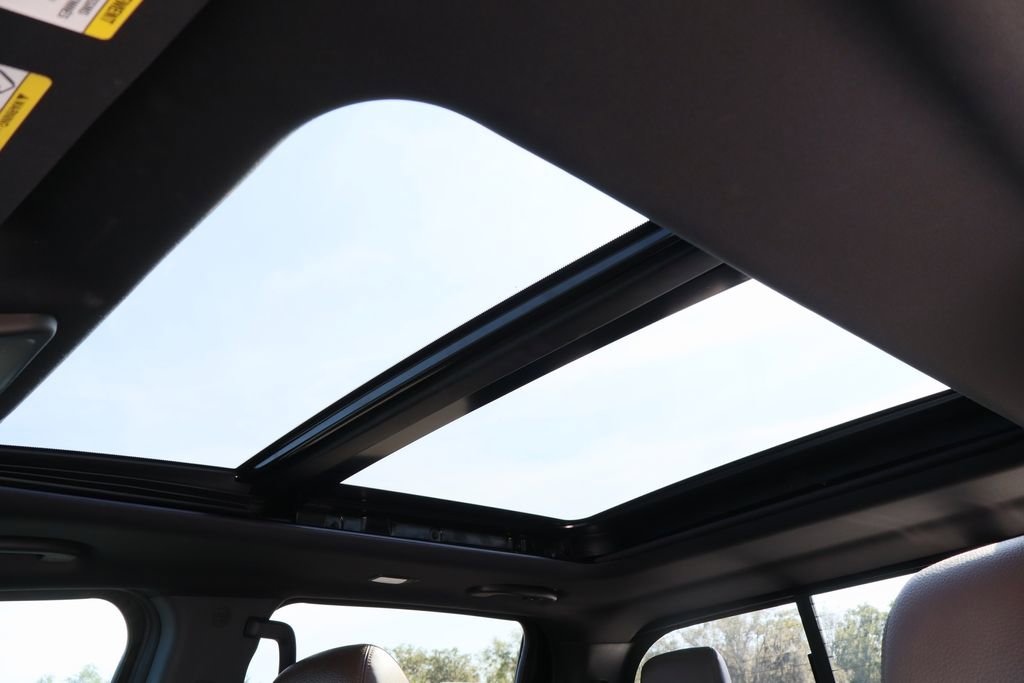 Used 2023 Nissan Titan Platinum Reserve w/ Moonroof Package image 22