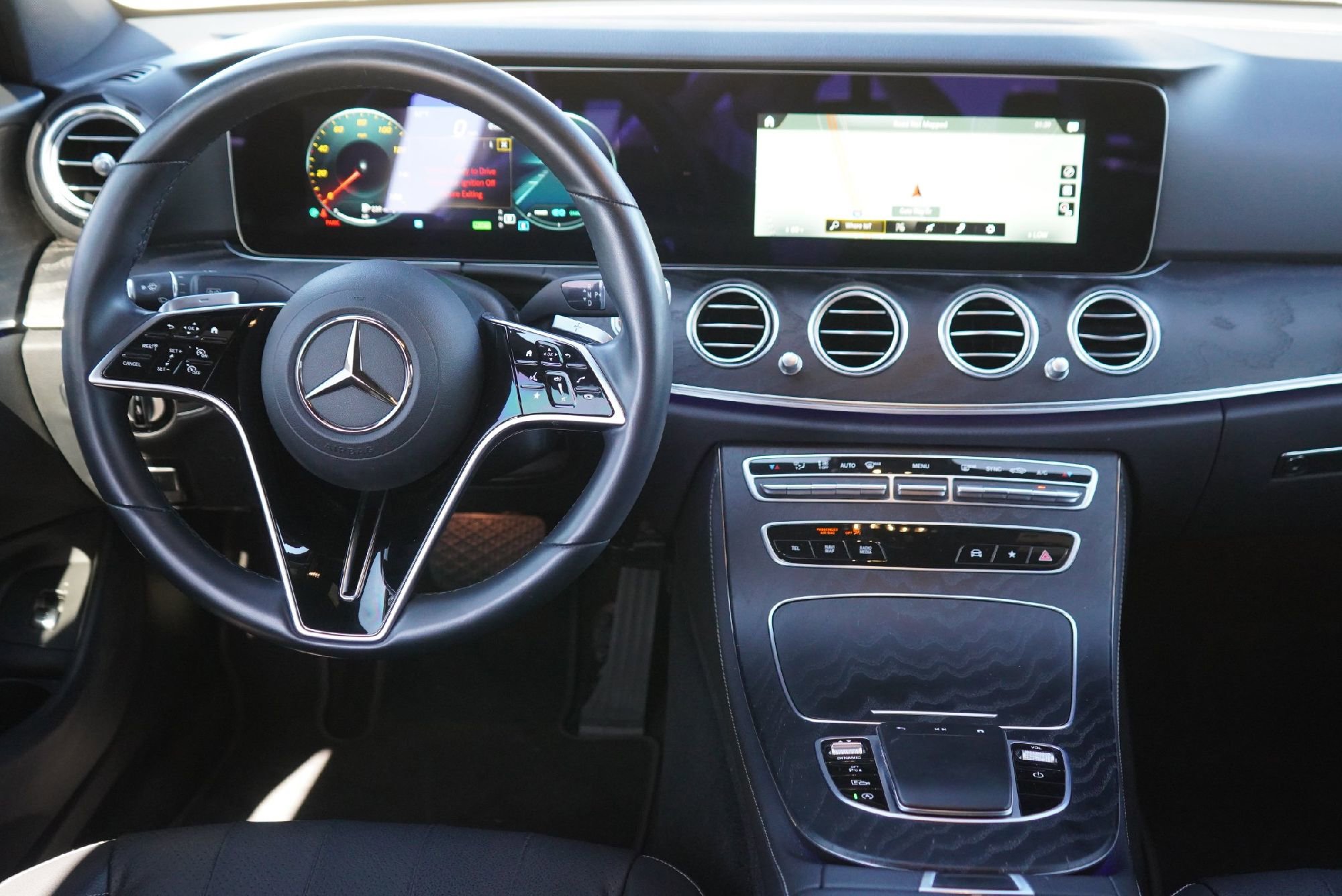 Used 2022 Mercedes-Benz E 450 4MATIC Sedan image 25