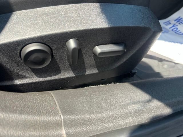 Used 2013 Chevrolet Malibu LTZ FWD image 35