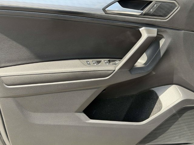 Used 2022 Volkswagen Tiguan S AWD/4WD image 15