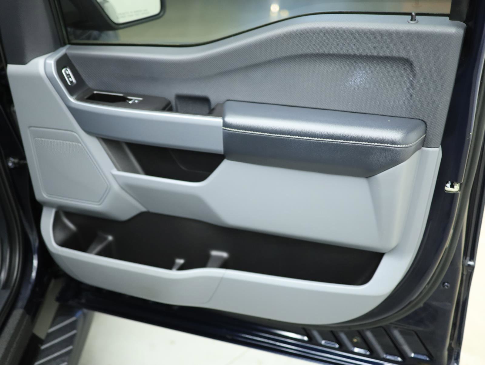 Used 2022 Ford F150 XLT w/ Trailer Tow Package image 41