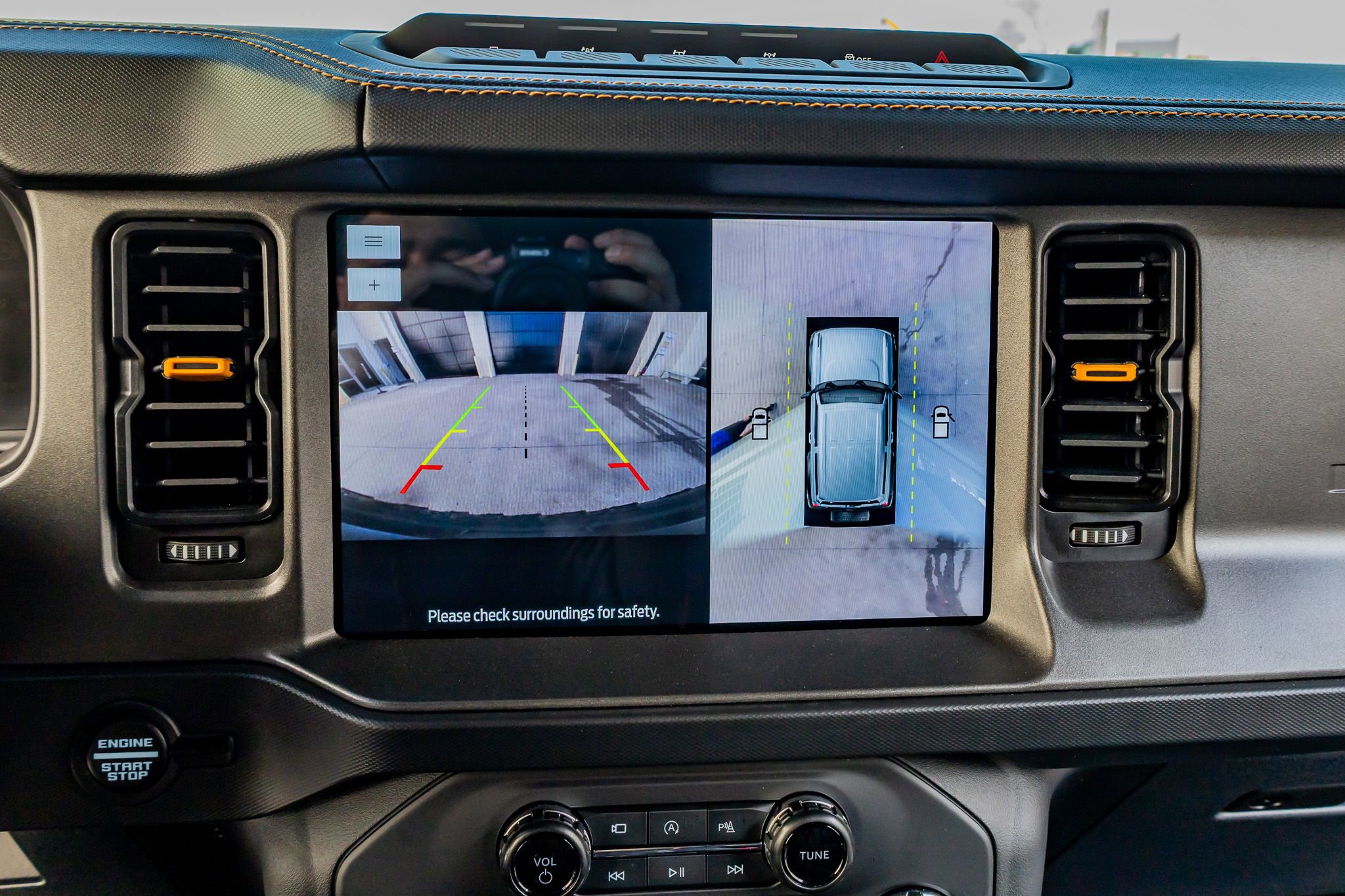 Used 2024 Ford Bronco Badlands image 24