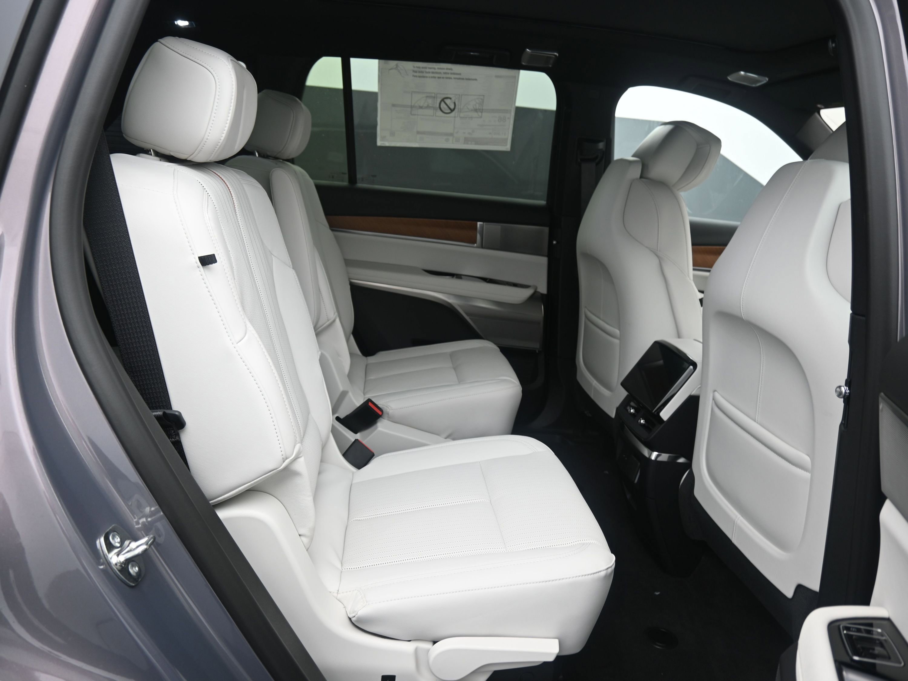 New 2026 Cadillac Vistiq Luxury image 12