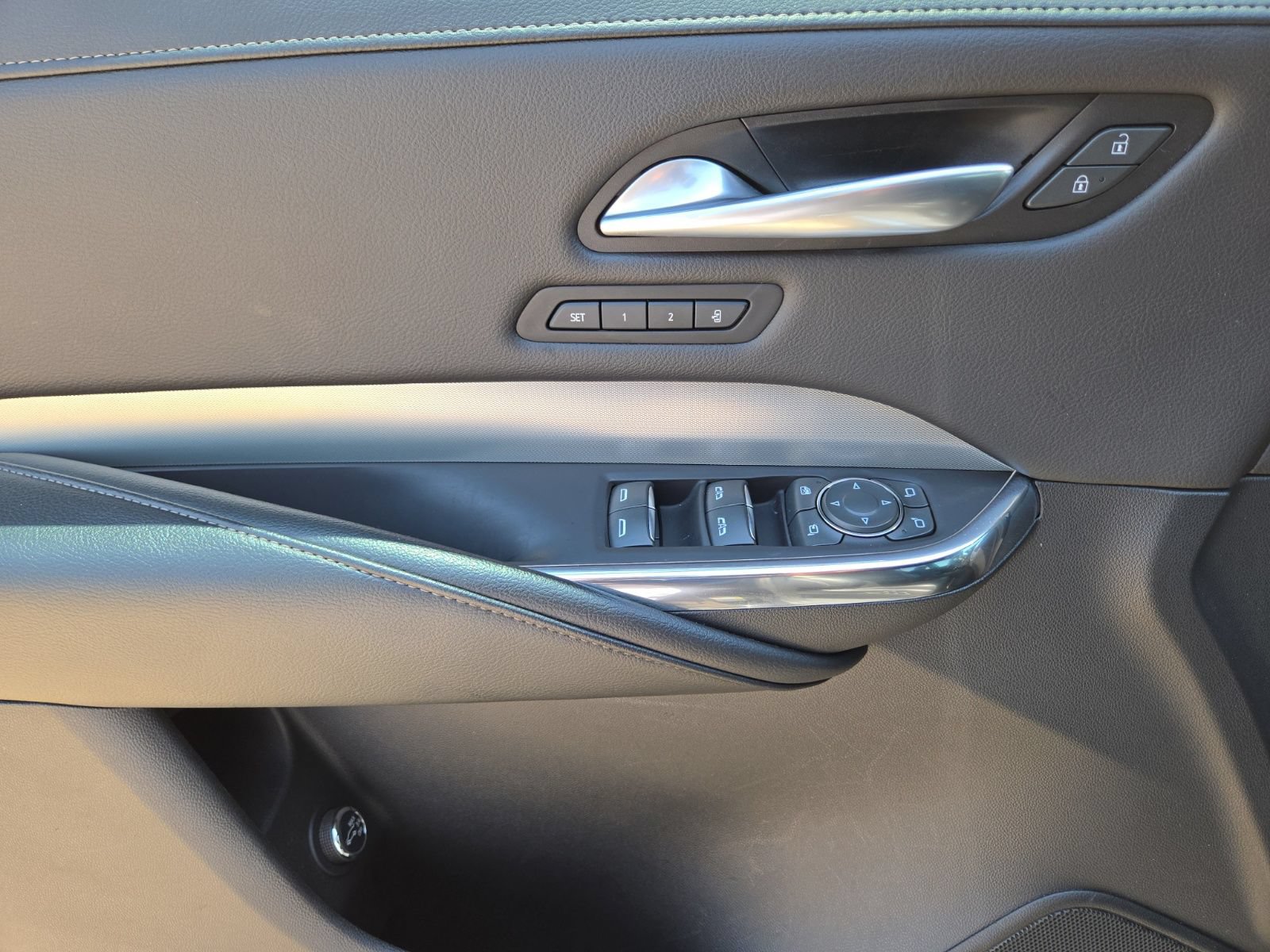 Used 2023 Cadillac XT4 Premium Luxury FWD image 22
