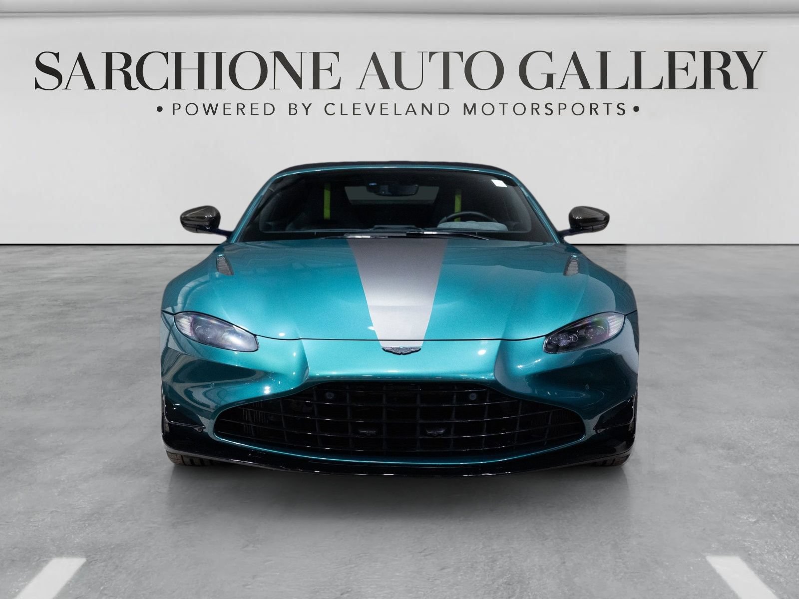 Used 2023 Aston Martin V8 Vantage Roadster RWD image 4