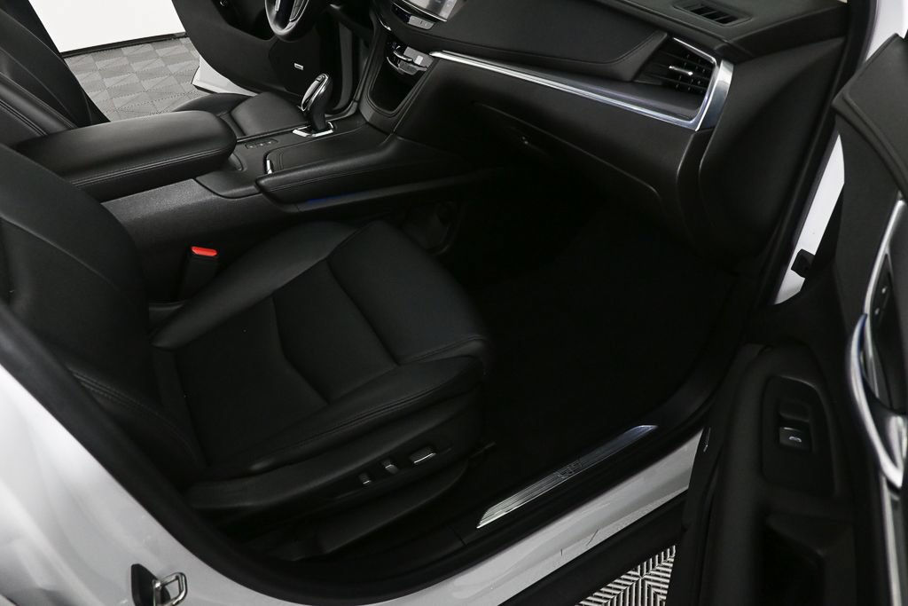 Used 2019 Cadillac XT5 Premium Luxury AWD/4WD image 21